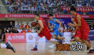 一场篮球比赛可以叫多少次暂停 一场篮球比赛可以叫几次暂停