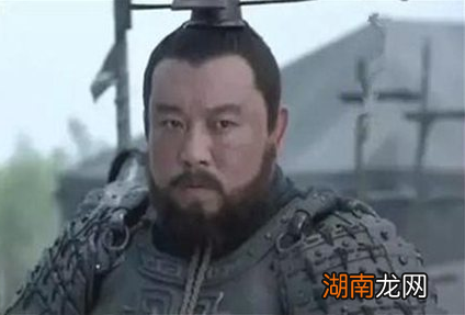 纪灵的胆识和统兵能力如何?他和许褚相比谁更厉害?