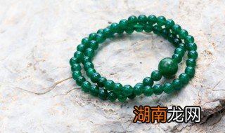 翡翠珠串用什么绳子 翡翠珠怎么穿绳.