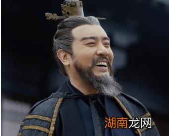 杨修被杀，因为他卷入了曹丕曹植的世子之争