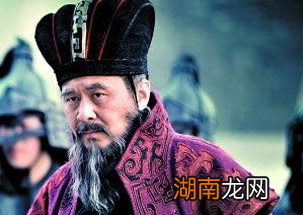 两人都有很高的才能,为什么曹操杀了杨修不杀司马懿?