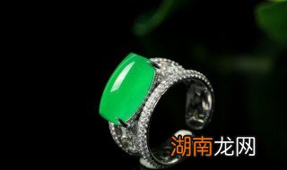 什么是翡翠橘皮纹 翡翠橘皮效应怎么看