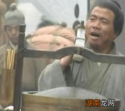 同样都是水浒传里边的矮子 王矮虎和武大郎差距为什么那么大