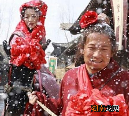 同样都是水浒传里边的矮子 王矮虎和武大郎差距为什么那么大