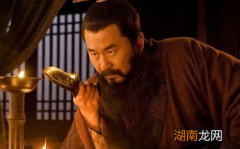 曹操杀吕布时候为何要先绞死呢？他的目的是什么？