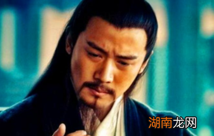 诸葛亮明知街亭是战略要地，为何还让没打过仗的马谡去呢？