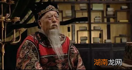 张居正三十岁时辞官归隐,背后原因是什么?