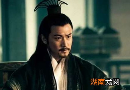 诸葛亮为什么从来不骑马，反而一直坐着轮椅？