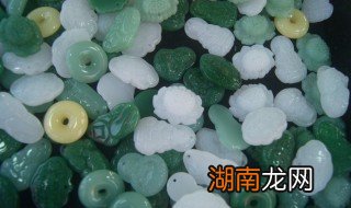 翡翠龙摆件的寓意 翡翠龙的挂件寓意是什么