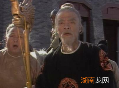 李猪儿从小就跟着安禄山,为什么最后亲手杀了他?