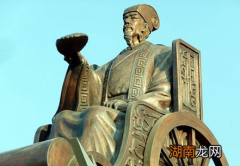 挥泪斩杀马谡这件事，是诸葛亮一生的污点吗？