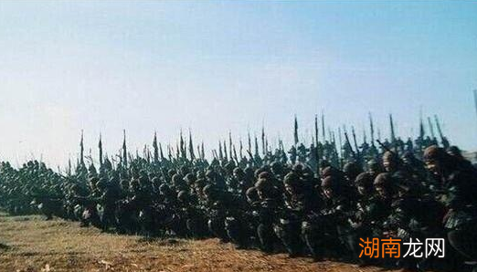 安禄山是如何得到唐玄宗的青睐的？他最后又是被谁杀死的？