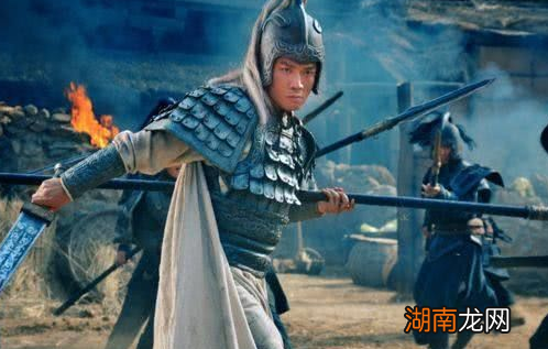 曹操手下猛将如云，为何还能让赵云七进七出？