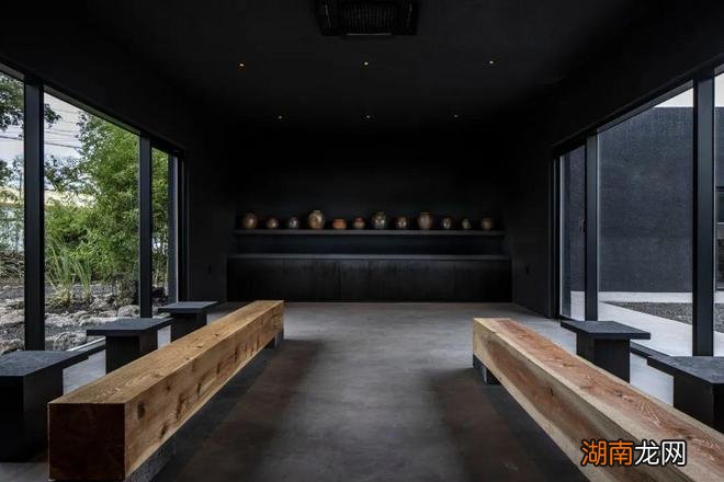 Hoa Salon /形式的沉默