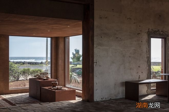 Hoa Salon /形式的沉默