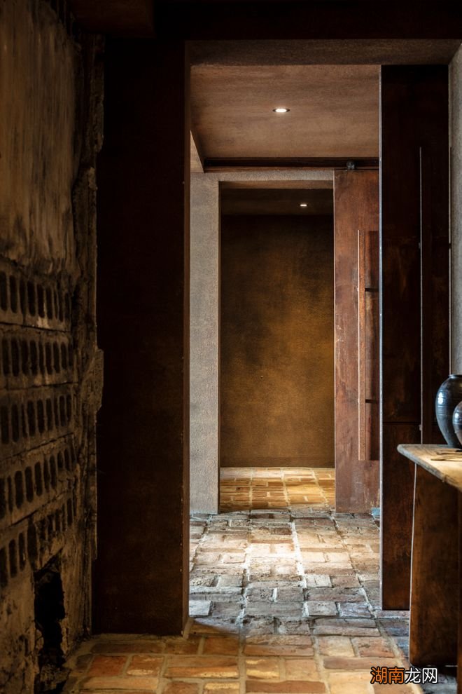 Hoa Salon /形式的沉默