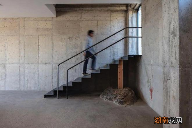 Hoa Salon /形式的沉默