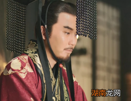 为什么曹操没有称帝,反而在他死后他的儿子称帝了?