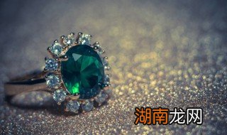 翡翠鹿的寓意和象征 翡翠雕鹿什么寓意