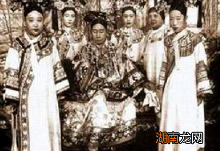 历史上唯一一个没有昏君的朝代 清王朝为什么不到三百年就灭亡了