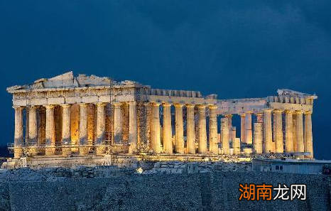 建筑是文化的代表,西方建筑都有哪些风格呢?