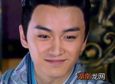 同被权臣夺权的两位皇帝中，汉宣帝为何可以夺权，汉献帝却不行