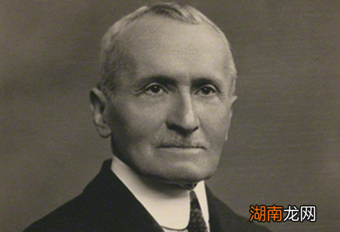 斯坦因是如何盗走敦煌藏经洞文物的?