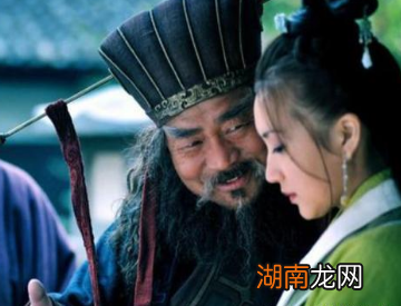 王允为什么不将貂蝉占为己有,而是将她送给董卓呢?