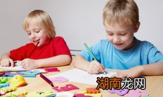 孩子为什么喜欢玩手机的原因 孩子为什么喜欢玩手机的原因有哪些