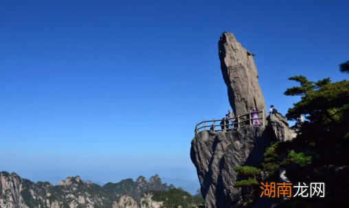 杨琏真伽是谁？张岱为什么要将他在飞来峰上的石像砸坏？