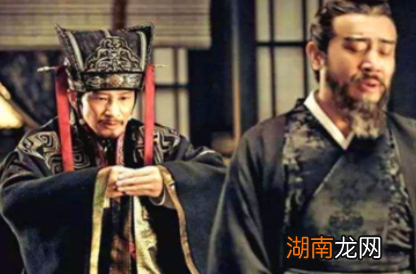 荀彧忠于汉室,为何却还要为乱臣曹操出谋划策呢?