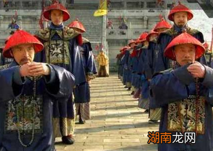 清朝官员上朝为什么要饿着肚子 除了时间不允许外还有一个原因