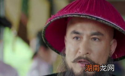 班布尔善的身份如何？为何康熙非常忌惮他呢？