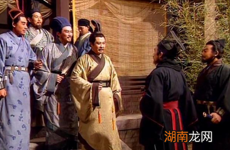 同为军师中郎将,庞统和诸葛亮在刘备心中的地位有什么不同?