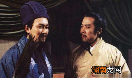 同为军师中郎将,庞统和诸葛亮在刘备心中的地位有什么不同?