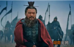 曹操是怎么看一个人的人品的？对于叛徒他如何处置