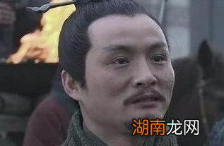 街亭之战失败的原因是什么？主要责任在马谡还是诸葛亮？
