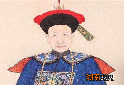 和珅是如何对待那些前来投靠他的穷亲戚的？他做了什么？