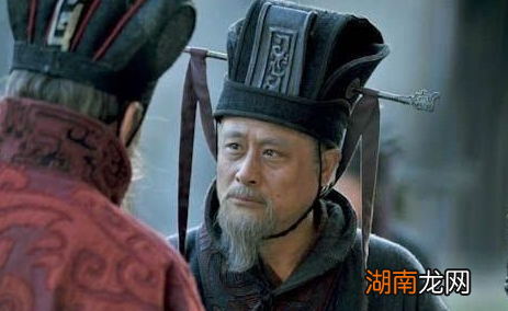 陈昱的功绩本能位列三公，为何最后却无奈辞官归隐呢？