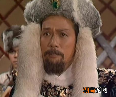 辽金贵族帽子两侧为何会两根动物的尾巴 历史上确实如此吗