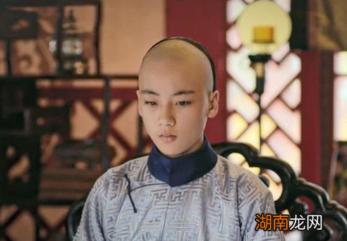 永璂贵为皇子，为什么乾隆没有给他爵位？