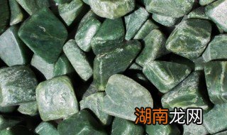 翡翠属于什么玉石 翡翠属什么石