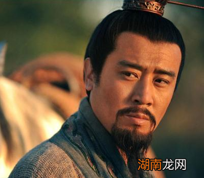 诸葛亮和庞统齐名为卧龙凤雏 两人谁的实力更强一些