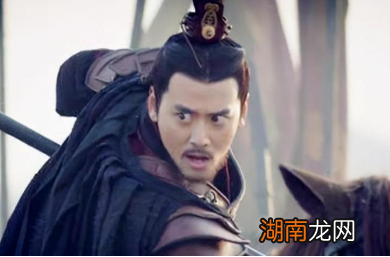 安史之乱后，唐朝皇帝为什么再也控制不住各地藩镇节度使了？