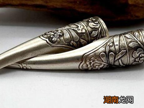 清朝妃子为什么要带指甲套 说到底还是方便了皇帝