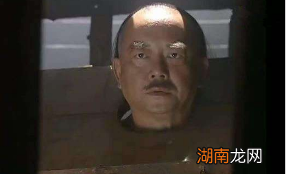 嘉庆帝继位后大力整治贪污问题,为什么腐败还是日益严重了?