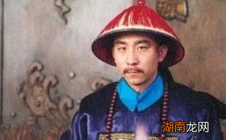 李卫本是个文盲，他是如何混到封疆大吏的？