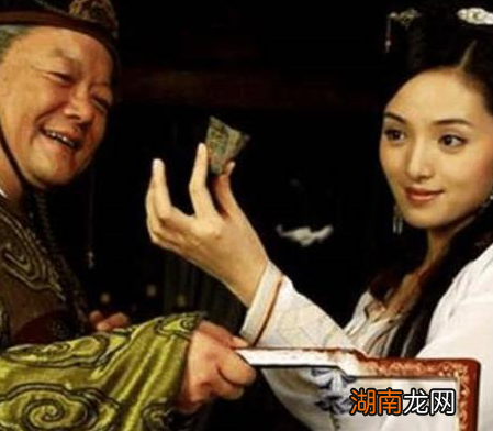 古代太监娶宫女的时候 皇帝为什么都不管管他们