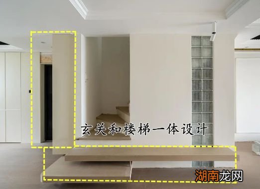 进门就是楼梯？那就跟他家学，和玄关柜一体式，方便不说还省空间