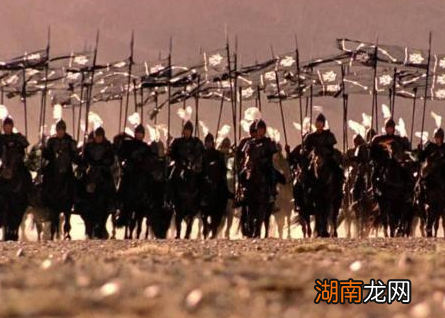 秦国灭齐的时候就剩下齐一个 齐国君主心里是怎么想的